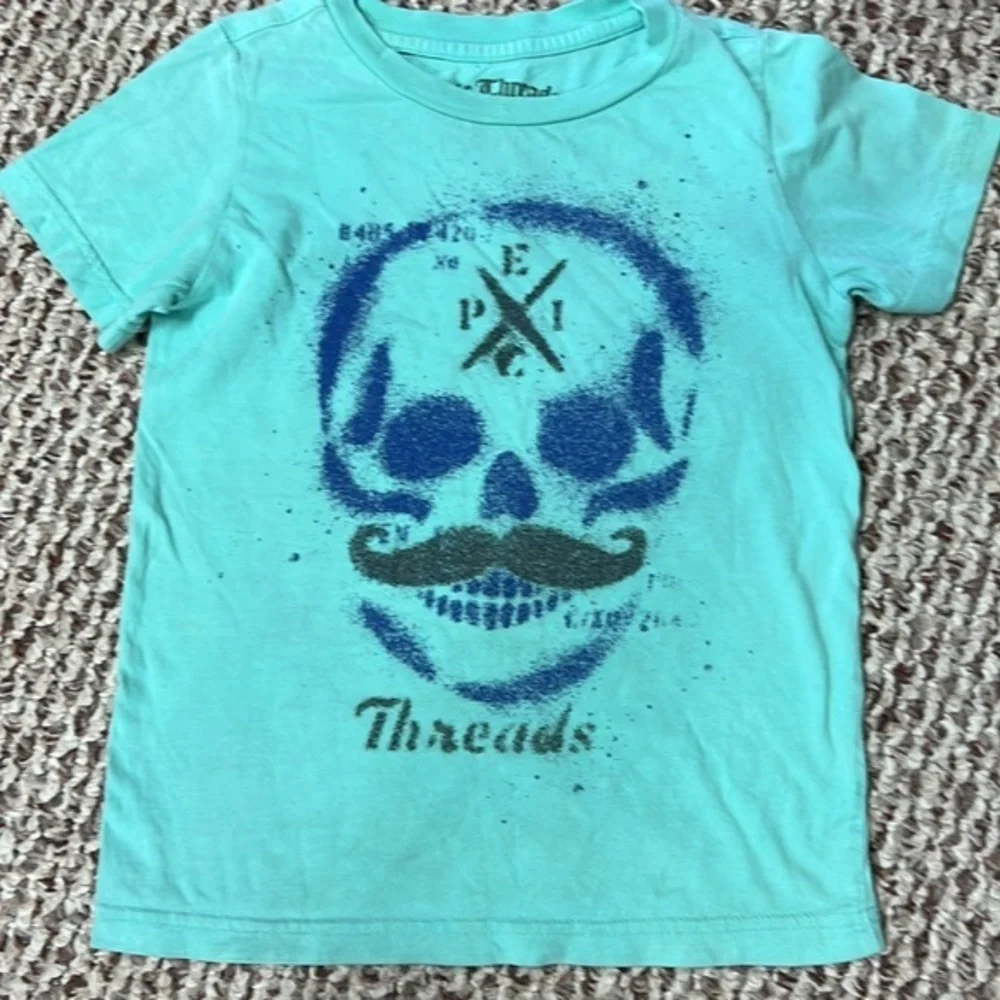 Epic‎ Threads - Picture 4 of 4